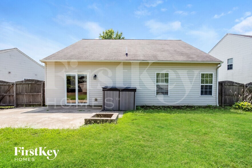 Building Photo - 15541 Outside Trail