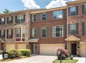 Building Photo - 5583 Julian Pl