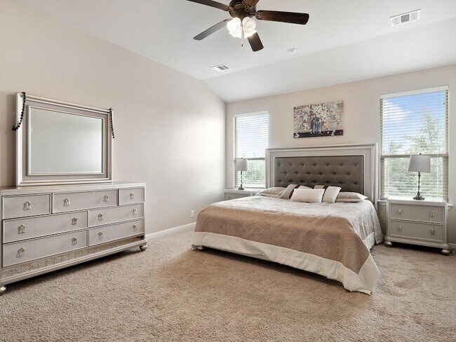 Building Photo - 17903 Linkhill Dr