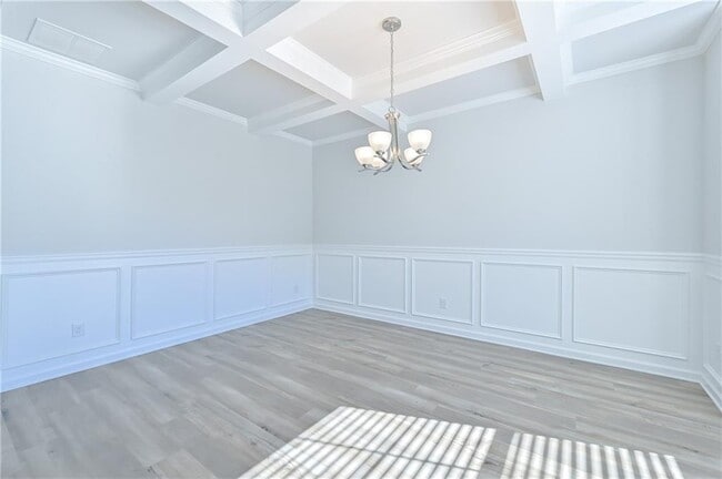 Building Photo - 303 Eleanora Xing