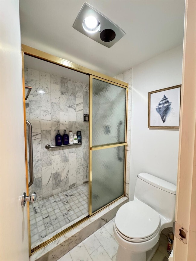 Building Photo - 5200 N Ocean Blvd