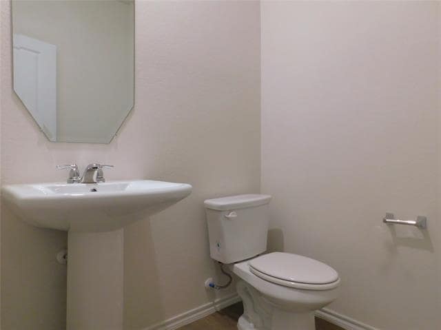 Building Photo - 1311 Gdn Grv Dr