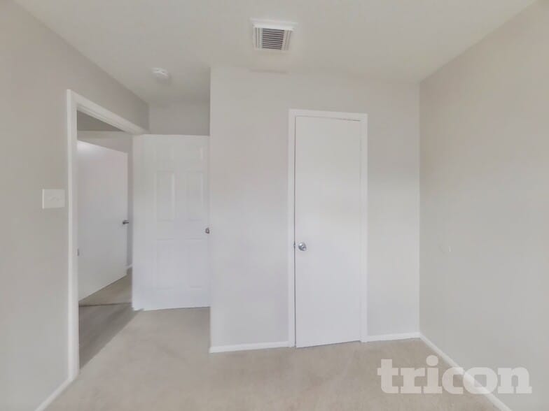 Building Photo - 6850 Misty Field Dr