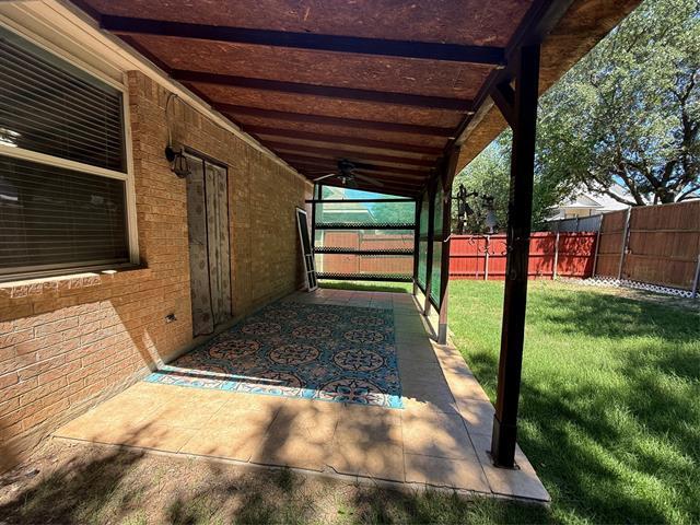 Building Photo - 4005 Hawkins Dr