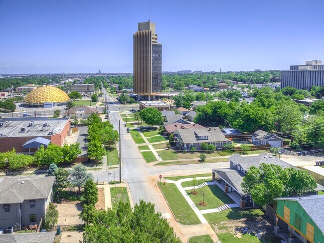 Building Photo - Brand New Duplex + 3 bedrooms + 2 bathrooms + 1 car garage + Prime OKC Location