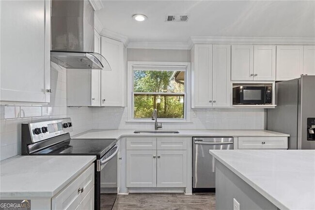 Building Photo - 1605 Carter Rd