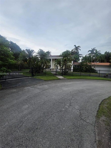Building Photo - 7240 SW 119th St