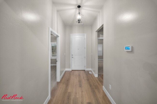 Building Photo - Modern 5 Bedroom Home in Cedar City!