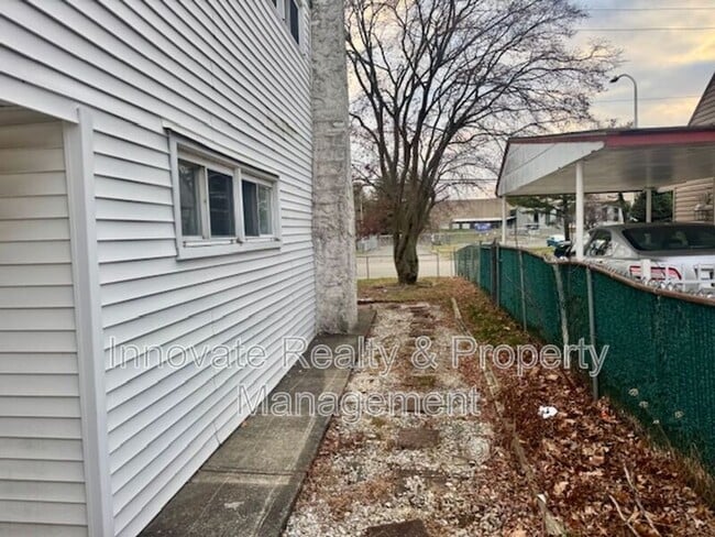 Building Photo - 2819 Comly Rd