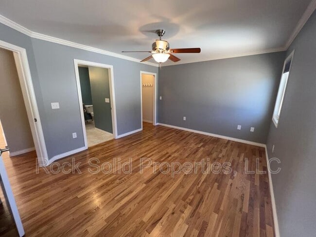 Building Photo - 6003 Crow Rd