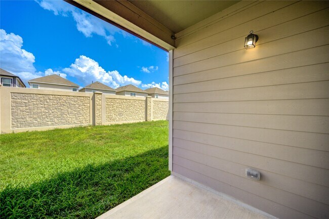 Building Photo - 24846 Rosso Stipple Trail