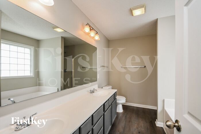 Building Photo - 12629 Wolf Run Rd