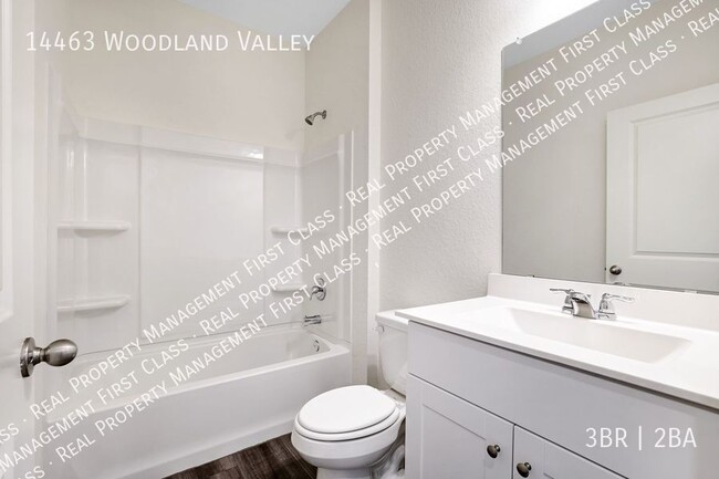 Building Photo - 14463 Woodland Vly