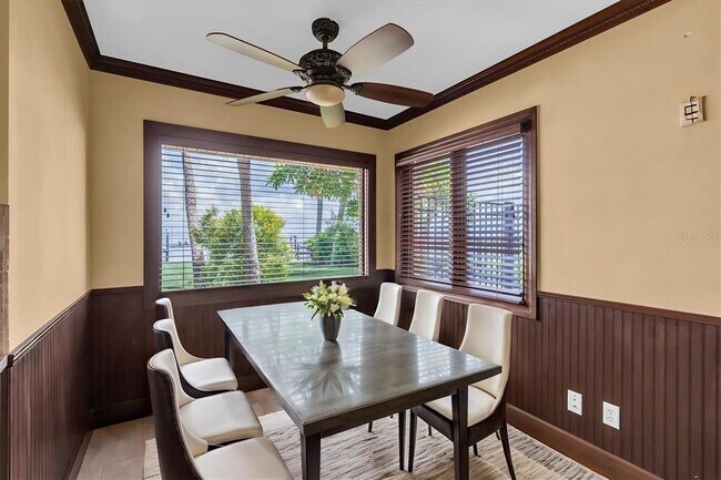 Building Photo - 5810 Bahama Shores Dr S