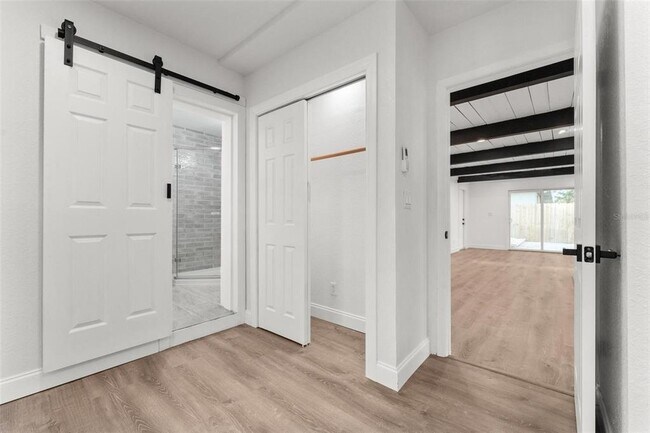 Building Photo - 2203 Nottingham Rd