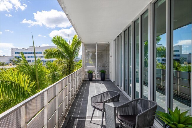 Building Photo - 1700 Meridian Ave