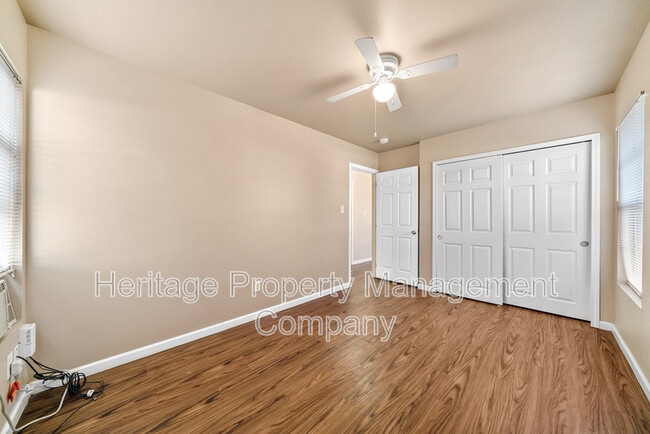 Building Photo - 1222 W Thorain Blvd