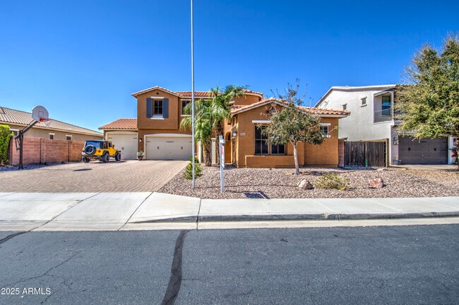 Building Photo - 3016 N Glenview