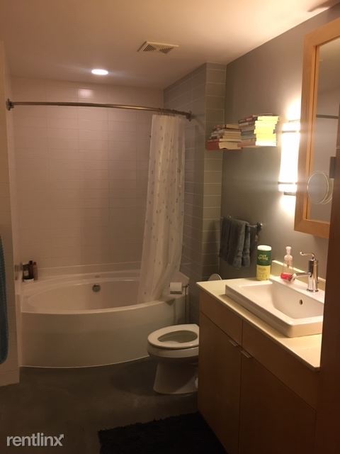 Building Photo - 1 br, 1 bath Condo - 730 Stinson Blvd