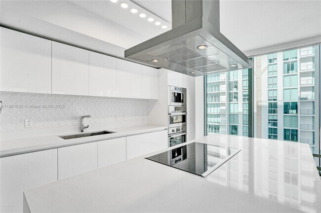 Building Photo - 330 Sunny Isles Blvd
