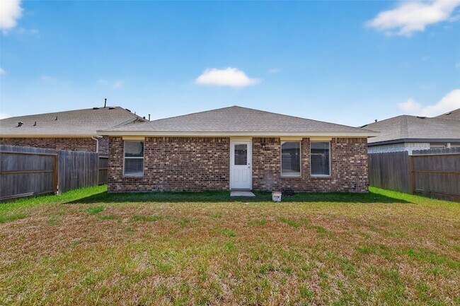 Building Photo - 27022 Breakaway Ln