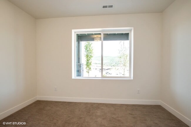 Building Photo - 3240 Quarry Springs Dr