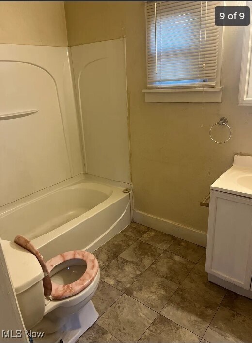 Building Photo - 582 Corice St