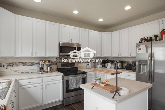 Building Photo - 5603 S Yakima Way