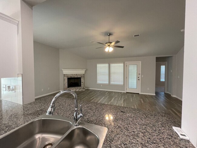 Building Photo - Beautiful home in Bentley Square available...
