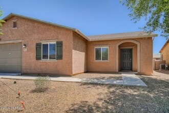 Building Photo - 8437 W Green Kingfisher Ln