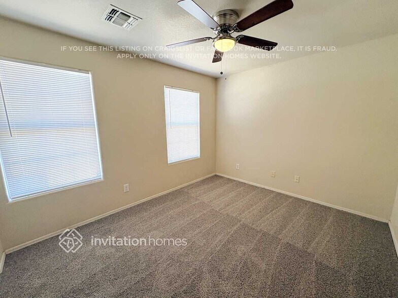 Building Photo - 7375 W Palo Verde Dr