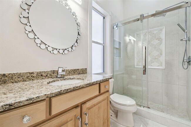 Building Photo - 3020 Kensington Trce