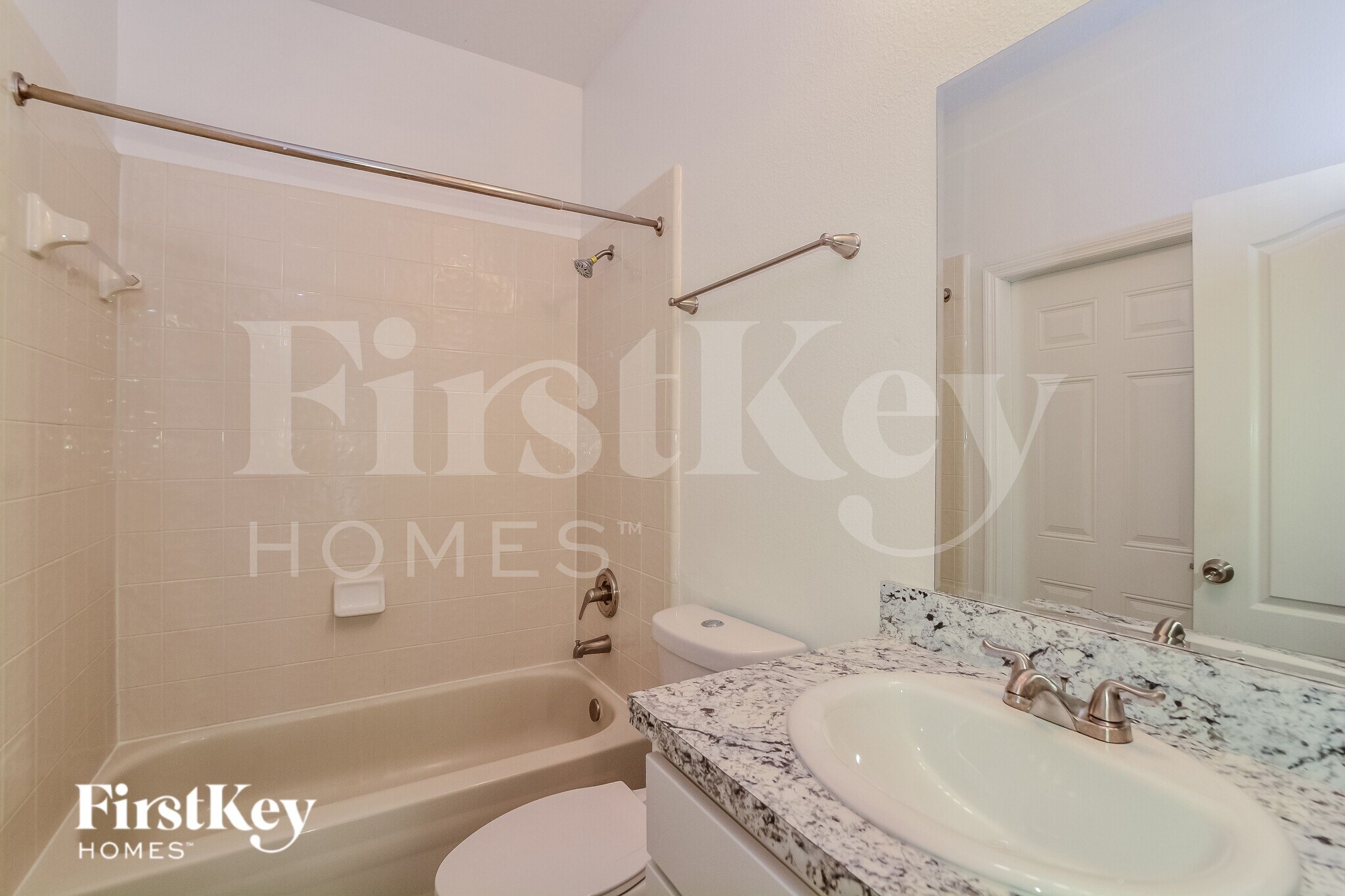 Building Photo - 13856 Magnolia Glen Cir