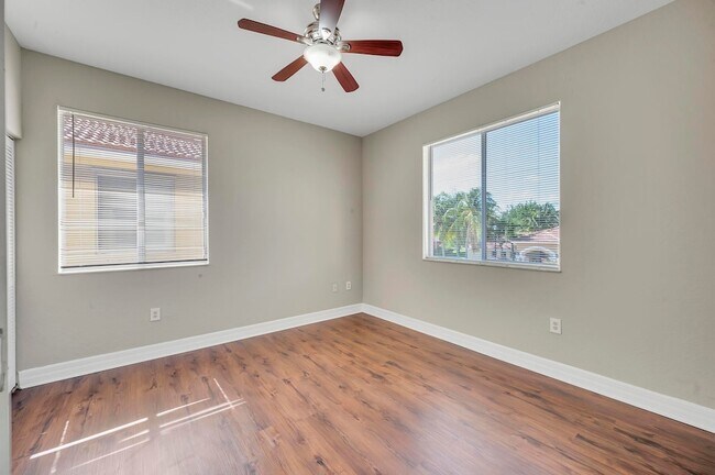 Building Photo - 40 SE Sedona Cir