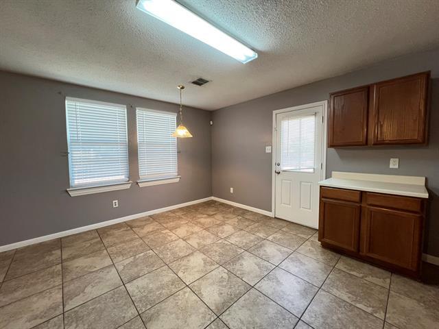 Building Photo - 1713 Beau Ln