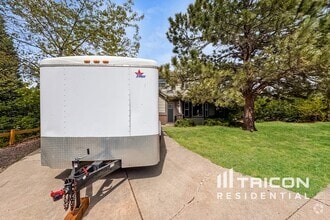 Building Photo - 6455 Montarbor Dr
