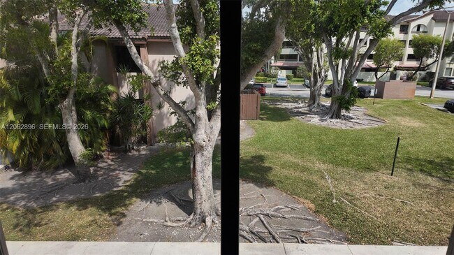 Building Photo - 8999 SW 123rd Ct