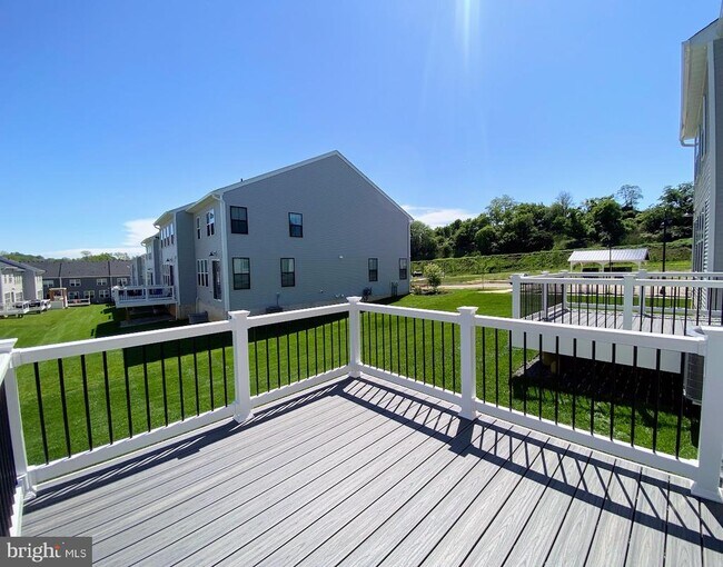 Building Photo - 408 HARTNUP St