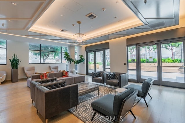 Building Photo - 400 S Broadway