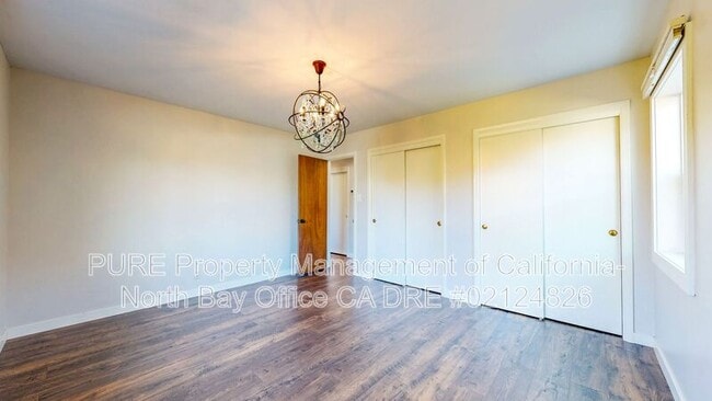 Building Photo - 1827 Creekside Rd