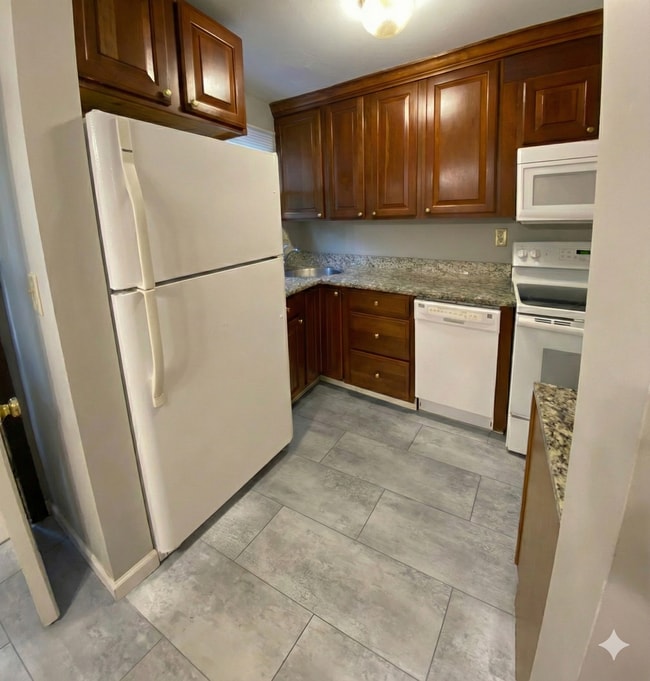 Building Photo - 144 E Main St