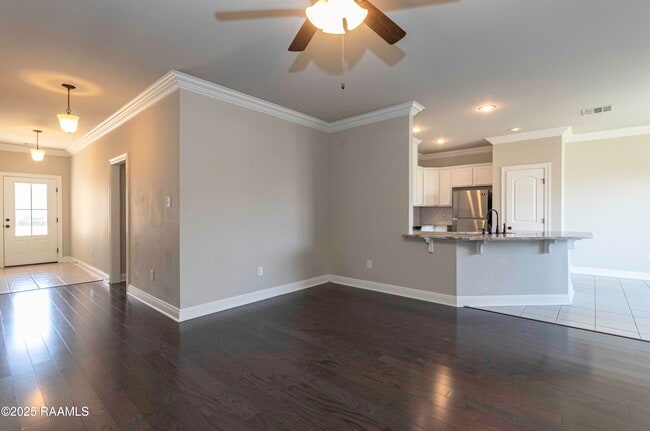 Building Photo - 135 Maddox Jude Dr