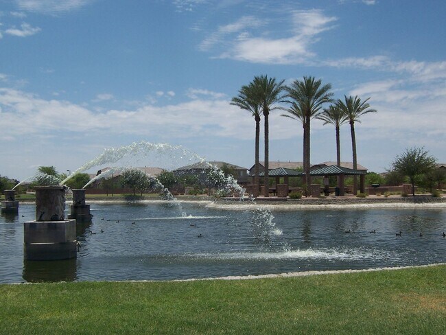 Building Photo - Gorgeous 3 bed in Cobblestone Farms, Maricopa!