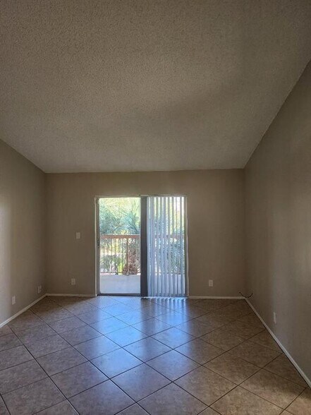 Building Photo - 7630 Westwood Dr