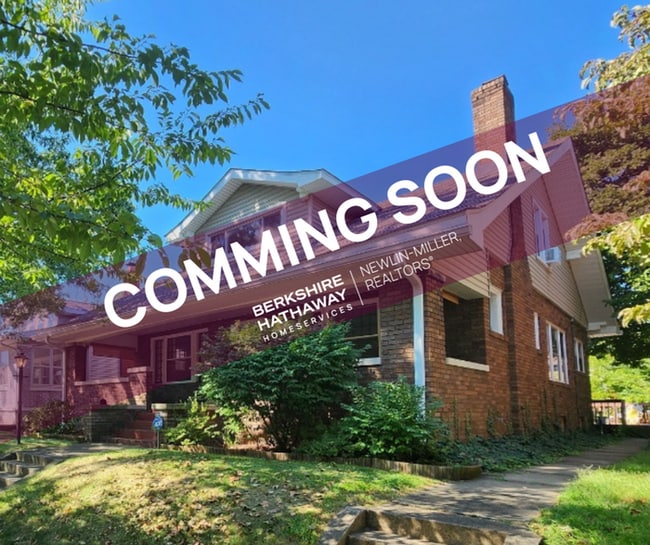 Primary Photo - 3 Bedroom with Large Master Suite Upstairs...