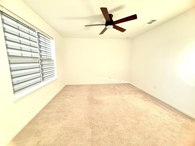 Building Photo - 24619 Applewood Crst Ln