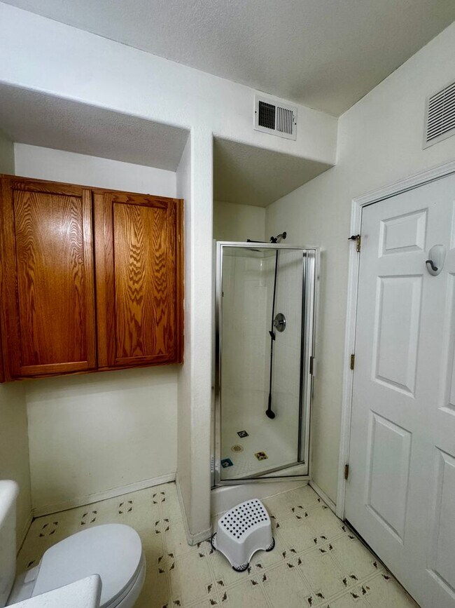 Building Photo - 3750 Penny Point
