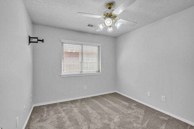 Building Photo - 5418 Timber Quail Dr