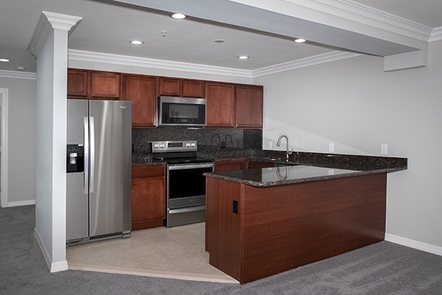 Granite, Tuscany and Stainless Kitchen - Fairfield Townhouses East at Coram