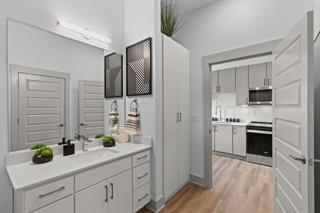 Building Photo - Chic Studio in the Heart of WEHO – Water &...